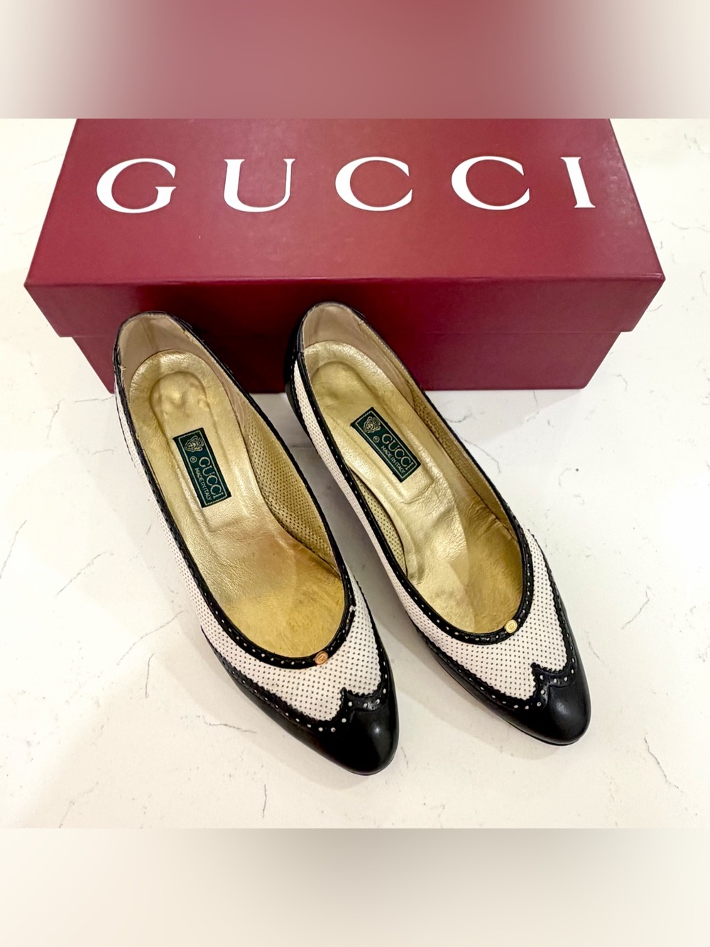 True vintage GUCCI Black White Perforated Leather Pointed-Toe Flats kitten heels
